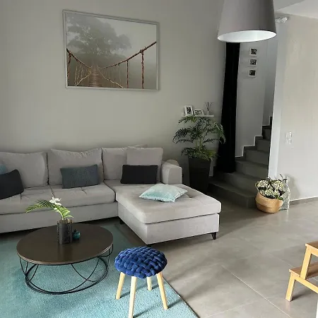 Luxurious 2-bedroom, 2-bathroom Duplex Apartment